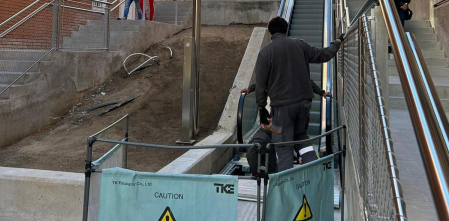 Las nuevas escaleras mecánicas del Park Güell se estropean dos veces en unas pocas horas