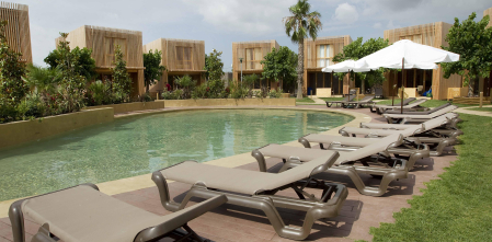 Territori ordena el derribo de 89 bungalows y cuatro piscinas de un camping de la Costa Brava